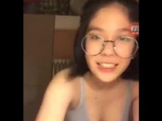 Bigo Live น้องกำปอ นักเรียนลำพูน นี่อายุ 15 นมขนาดนี้เลยหรอ