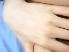 무료야동 하얗고 뽀얀 이쁜이 핑보를 활짝 벌려서 보여주네