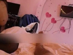 媳妇一人赴约夫妻交换因有事变成3P