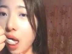 直播軟體的可愛學生妹清涼視訊