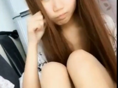 女大生想做網紅想瘋了 自拍要人來看她逼逼