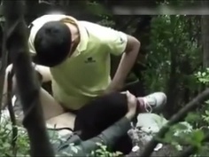 小樹林走起下鄉送貨路過村口被野雞拉進小樹林打野戰