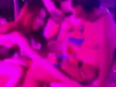 上台被跳貼舞埋大奶 到了最後一步卻...