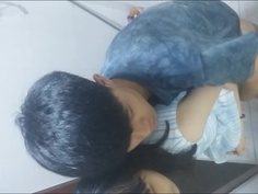 [國語對白]中學生露臉自拍在廁所幹女同學!!! 我國中在幹嘛QQ!?~