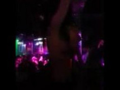 신드롬 상의 탈의