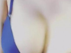 못부리는 애교 한번 해봤다