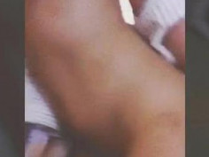 비비커플 2016.4.1 잘 느끼는 체위중 하나가 여성상위에요 처음에는 거의 먼저 올라가는 편인데 이 자세에서 항상 한번
싸는거 같아요 물이많아서.. ㅎㅎ 다음번엔 셀카봉을 활용해보고싶네요