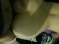 未公布过的视频，这还是在上大学的时候，外面租的房子里拍的。                    了解我们夫妻请点击 看完有惊喜，欢迎到我主页选择“ ”留言