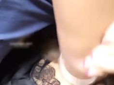 在男友辦公室裡找刺激！主動要求蒙眼幫咬咬！邊吃邊誇獎好大：被弄到滿臉也超開心