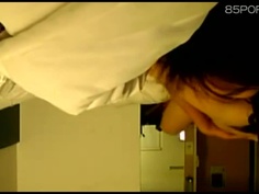 露臉開房打炮,小女友不耐操想逃跑被拉回來繼續操