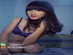 高中妹趁家人都出門 開直播摳摳讓大家看~2