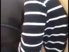 悍婦當家暴打女賊！掀開長裙露出她的私密三角...豹紋內衣吸引眾人圍觀：那塊特別黑