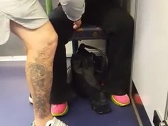 吸嗨了就在捷運上繼續吸