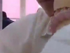 上班时间都敢玩闪现。 这姑娘不错