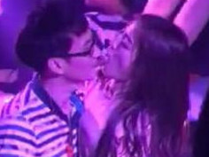 大兄弟你還在等什麼？ 操吧