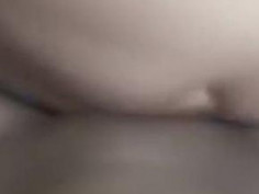 一朵鮮花插在牛糞上貌美女主播和猥瑣男冒死飈車直播啪啪