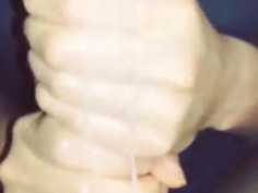 화려한 손놀림 이정도면 버틸수있는사람없지 지린다 암캐 제보 노예 연락 바람 제보틱톡: kreaaaew