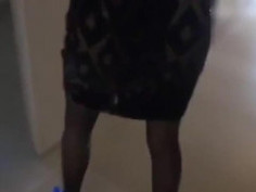 好期待后续…… 有点不科学，一般射了不都萎了么，怎么这个射了还这么兴致勃勃的扒人家裙子？