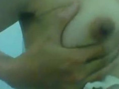 Scandal facebook - Clip em gái tự sướng gửi cho chồng - vn 2