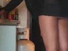 东莞28岁老婆爱露出（看过喜欢麻烦帮忙转发）