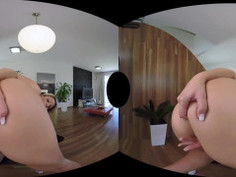 Watch The Incredible Samantha Jolie Play With Your Mind In VR