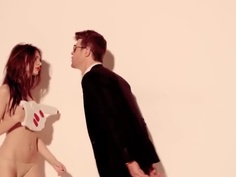 Robin Thicke - Blurred Lines ft. T.I., Pharrell (全裸版)