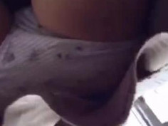 [ 제보 ] 지하철 교복 고딩 업스 다리가 얇아서 찍기가 엄청 쉬웟을듯 ㅋㅋㅋ 저렇게 다리 벌리고있으면 찍어야죠 리블로그와 반응 부탁드립니다 도촬그룹가입문의 또는 도촬제보 라인 dochwal123 업스교환 라인:qwer7669