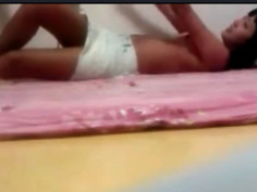 [好想淫韓國!]雙手歡迎進入她的蜜縫 但剛進就喊著好痛!