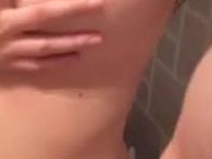 어때요~？ 좋으면 리블로그 많이 눌러주면 더 섹시하게 공개 ;) 가슴이쁘네~