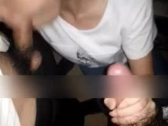 最强七夕当天女友野外天台露出3P