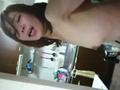 酔って寝ている友人の横で全裸ハメ