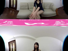 [VR上下] 來一發苗條豐滿的妹子自我滿足全過程