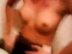 陳呂重德學生廁格自拍流出