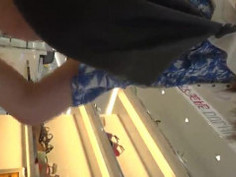 跟拍商场买鞋子的性感短裙美女高清露脸 高清1080度盘： 解压密码：2474 防和谐请勿在线解压