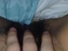 那狗娘生的小杂种大半夜给我发这个，说是他老婆。 杂种微信：Hellomac001