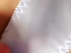 才大學性慾就超強！嫩妹胸型超完美！自揉美胸下面濕一片：好需要被填滿的感覺2