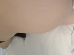 渡假勝地巧遇落單女！鼓起勇氣搭訕竟然願意到我房間...三點超嫩讓我大方享用