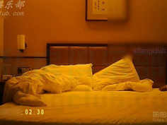 :你過來敲門就可以了 我等你， 陌陌約到的女人已脫好衣躺在床