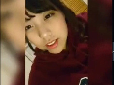 日本正妹女高中生閒閒沒事自拍起來 才這年紀就被人用過