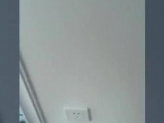 可爱的骚母狗回来啦！前段时间被人给认出来了…不过还好是爱琪琪的人认出来的、没有做过分的事、没有为难我、不过以前的旧照片被他抖漏出来让老公看见了…还有3p照…总之一波三折、不过这件事之后我发现原来身边还有那么多人真心爱我…很感动！谢谢那些默默在我身边支持我爱着我的人们！以后发几张聊天记录吧… 叫的我好酥麻啊！