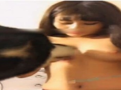 愛狗成癡! 女主播讓狗狗舔奶又幫愛犬打手槍!