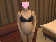 【個人撮影】顔出し　妊婦さん21歳　妊娠9ヶ月の若奥様と出会い、そしてHししちゃいましたｗｗｗ【高画質版有】 FC2-PPV 525444