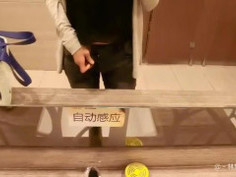 转发后私信我看更多妹妹的私密自拍哦！