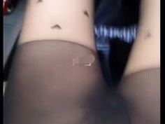 前陣子才勾引健身教練 現在又外頭色誘司機真欠幹