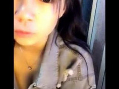 双马尾童颜巨乳妹子椅子上直播秀身材超好不要错过