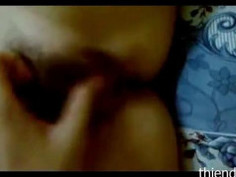 Em Phương bán thuốc 1 nốt-vn