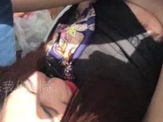 這車震不只開車門做愛 還清清楚楚的內射了