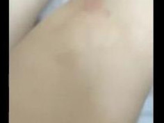 90后情侣在夫妻交友群内视频露脸表演4P