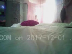 浴缸里的激情多角度露脸 - www●aaxxadult●com