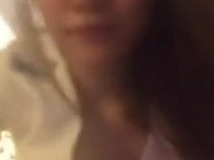 ［自拍露臉］帶剛下班的專櫃女友～直接去摩鐵！！修長黑絲美腿快受不了（有影）